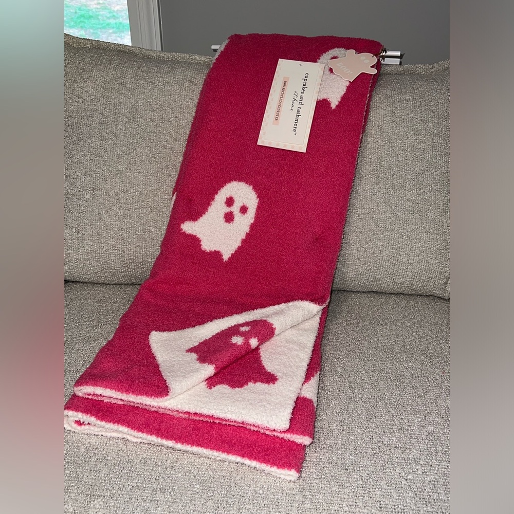 Cupcakes and Cashmere Hot Pink Ghost Blanket NWT